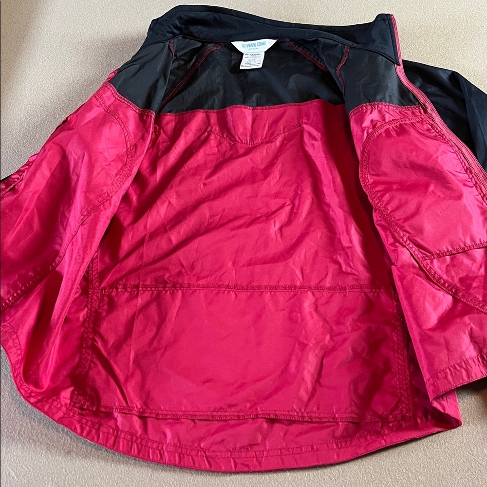 Pearl Izumi Vibrant Pink Raspberry / Black Athletic Cycling Jacket - Medium - Picture 10 of 10
